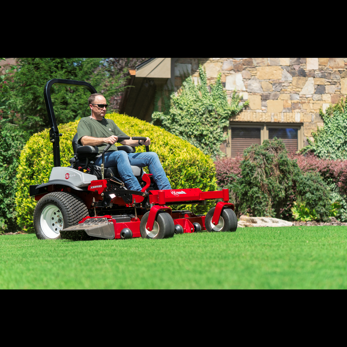 Exmark Lazer Z X-Series with 38 HP* Kohler EFI EGov ECV980 Engine and 72" UltraCut Series 6 Deck Exmark Lazer Z X-Series with 38 HP* Kohler EFI EGov ECV980 Engine and 72" UltraCut Series 6 Deck